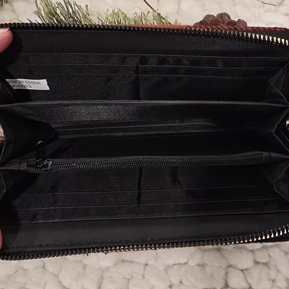 NWOT BearPaw Flannel Plaid Wristlet/Wallet - Picture 5 of 8